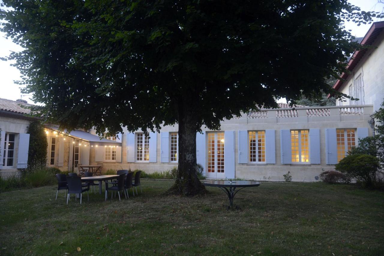 Chateau Rosemont - Grande Maison Familiale Campagne Dans Le Medoc Avec Piscine Et Tennis A 15 Mn Bordeaux Labarde Exterior foto