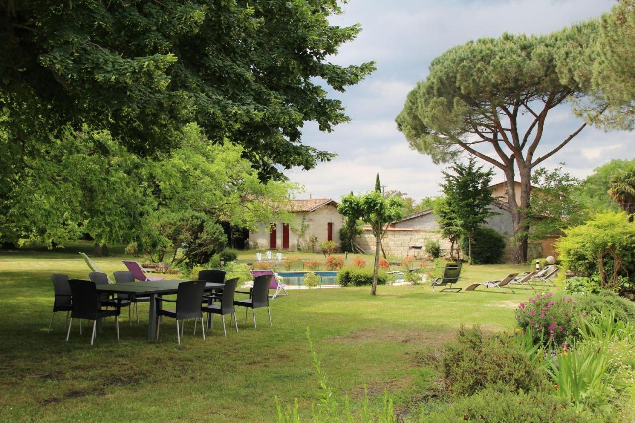 Chateau Rosemont - Grande Maison Familiale Campagne Dans Le Medoc Avec Piscine Et Tennis A 15 Mn Bordeaux Labarde Exterior foto